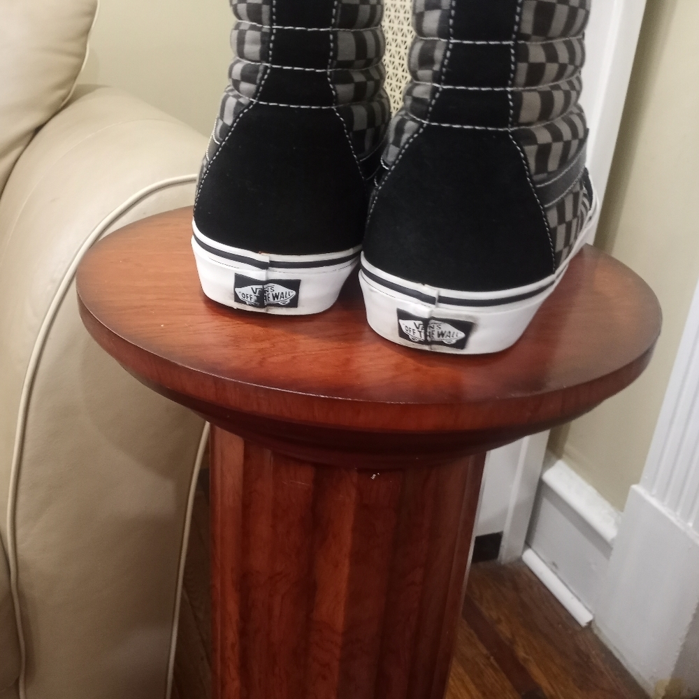 Vans - Picture 5 of 6